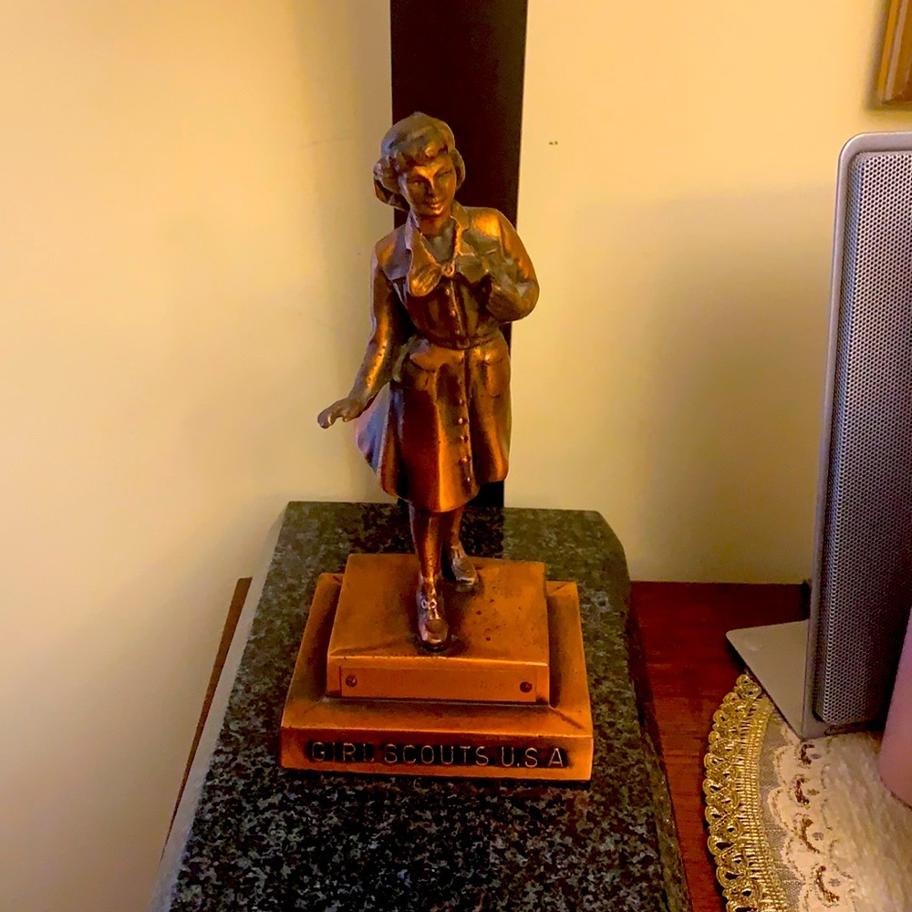 Girl Scout USA Collectors Bronze Statuette from 1950-60